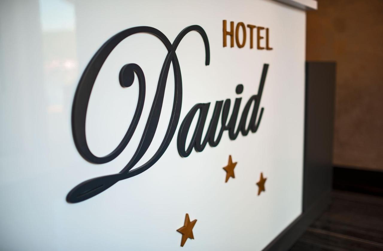 David Lux Beach Rooms Dobra Voda Exterior foto