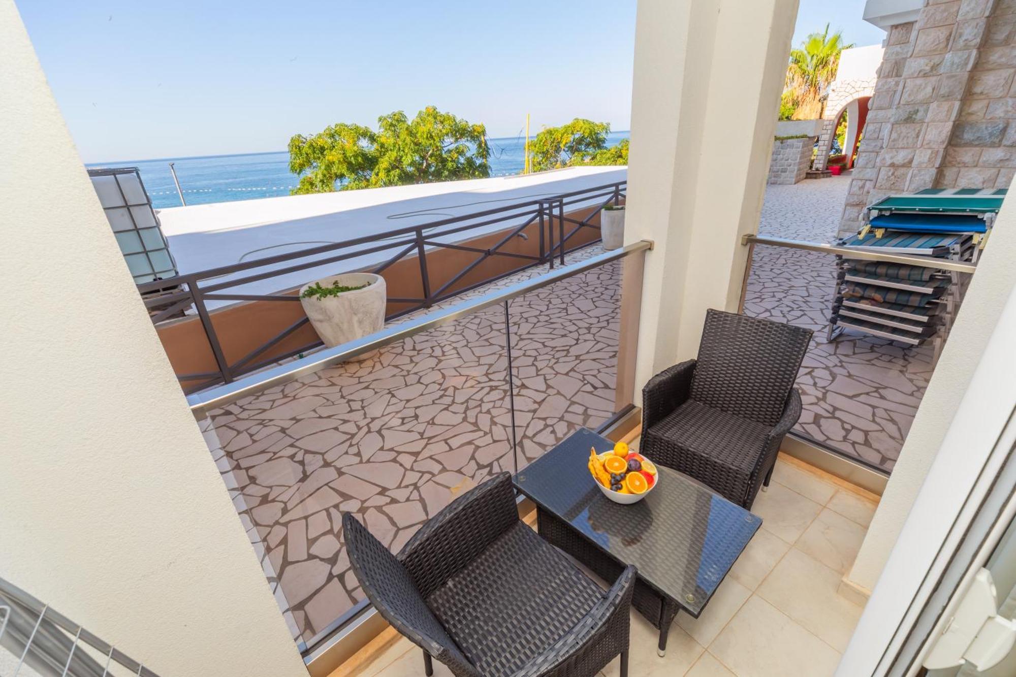 David Lux Beach Rooms Dobra Voda Exterior foto